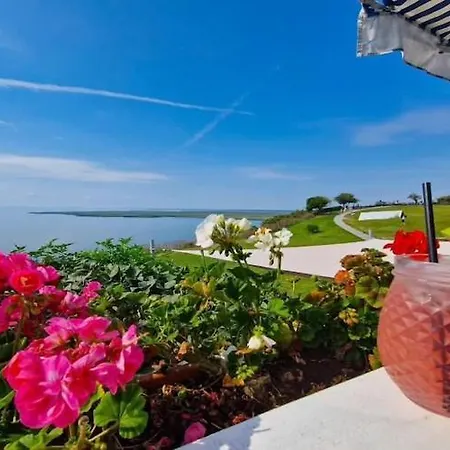 아파트 Double With Garden View, Lubin (West Pomeranian)